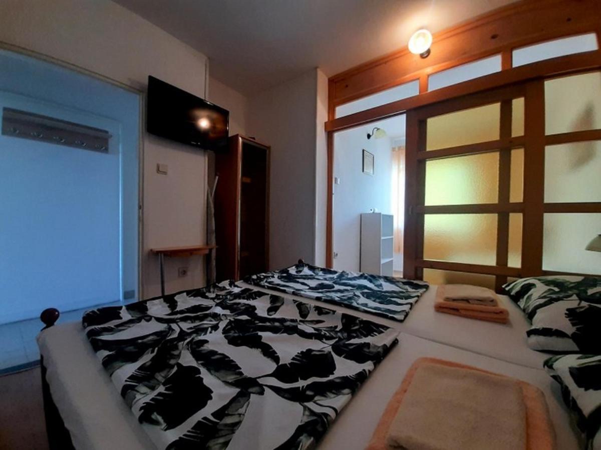 Apartments Nada Krk Island Exterior foto